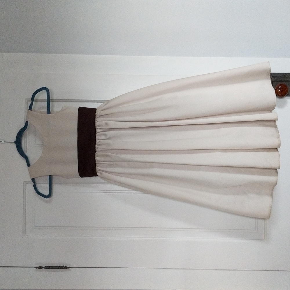 Sweet Beginnings size 6 flower girl dress